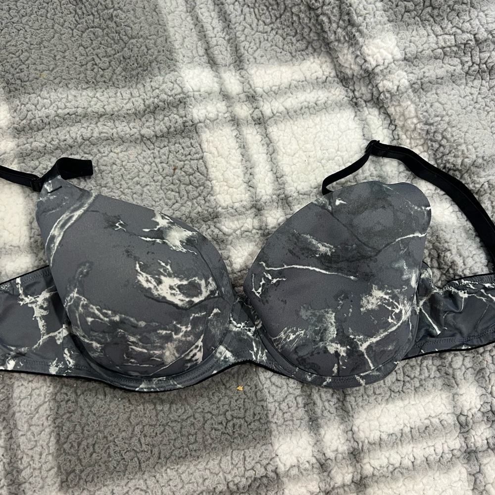 PINK lightly lined bra
